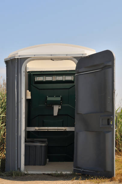 Portable Toilet Options We Offer in Dowagiac, MI